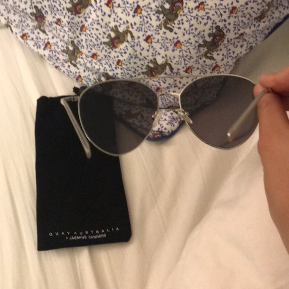 Blue Quay Sunglasses - Picture 4 of 4